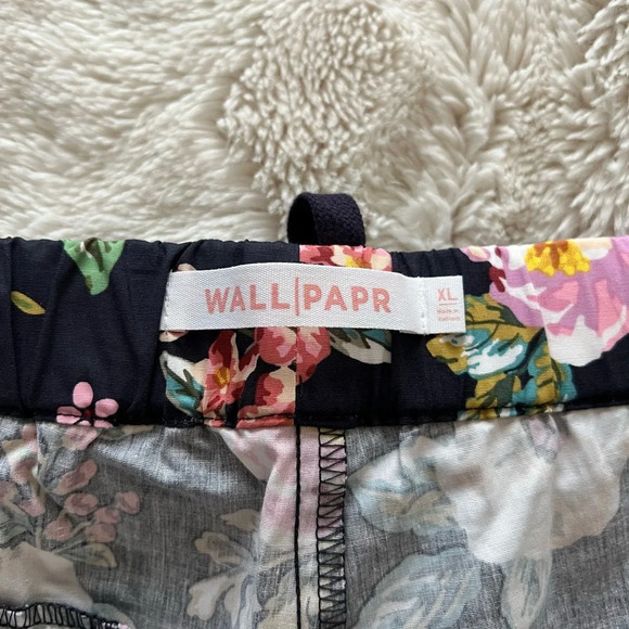 Men’s Floral Wall Papr Swim Trunks Shorts Beach Pool size XL NWOT - Picture 4 of 4